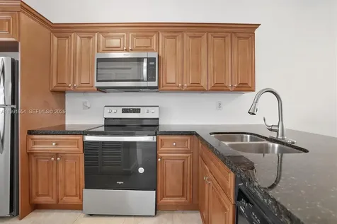 6723 NW 188th Terrace Hialeah FL 33015