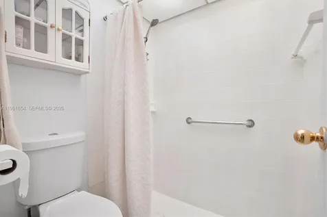 6723 NW 188th Terrace Hialeah FL 33015