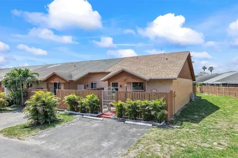 6723 NW 188th Terrace Hialeah FL 33015