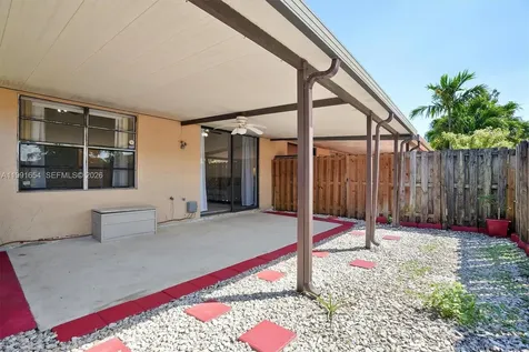 6723 NW 188th Terrace Hialeah FL 33015