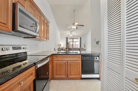 6723 NW 188th Terrace Hialeah FL 33015