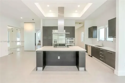 8250 NW 33rd Terrace Doral FL 33122