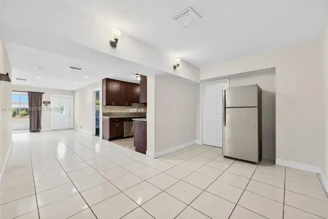 4200 NE 4th Avenue Deerfield Beach FL 33064