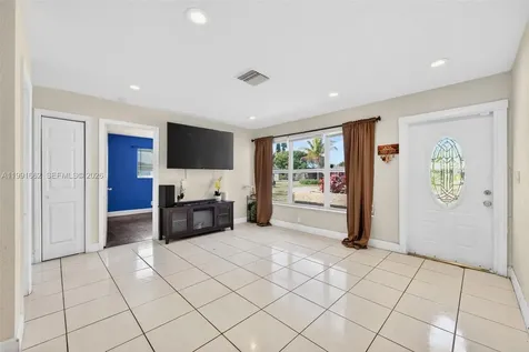 4200 NE 4th Avenue Deerfield Beach FL 33064