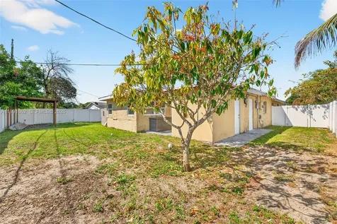 4200 NE 4th Avenue Deerfield Beach FL 33064