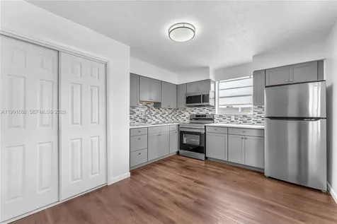 3750 SW 59th Avenue Davie FL 33314