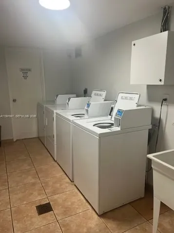 17570 Atlantic Boulevard Sunny Isles Beach FL 33160