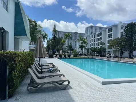 17570 Atlantic Boulevard Sunny Isles Beach FL 33160