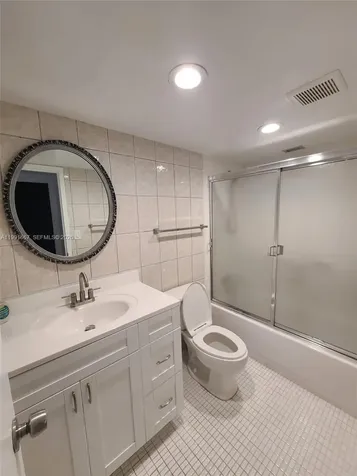 17570 Atlantic Boulevard Sunny Isles Beach FL 33160