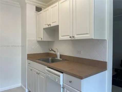 1405 Miami Road Fort Lauderdale FL 33316