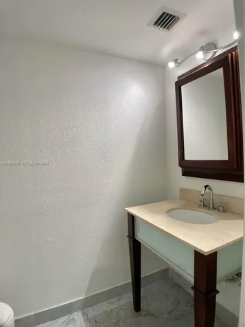 500 NE 29th Street Miami FL 33137