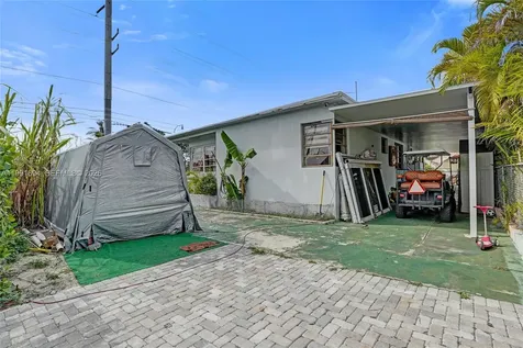 1991 SW 62nd Avenue West Miami FL 33155