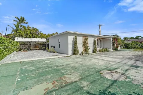 1991 SW 62nd Avenue West Miami FL 33155