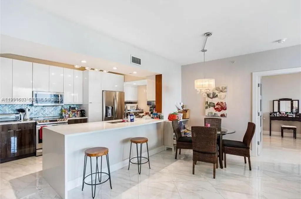 3020 NE 32nd Avenue Fort Lauderdale FL 33308