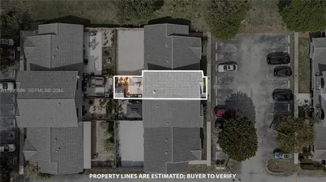 10908 NW 7th Street Miami FL 33172