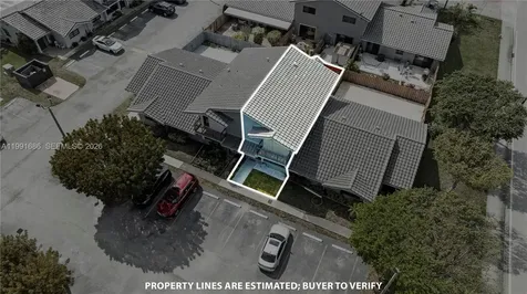 10908 NW 7th Street Miami FL 33172