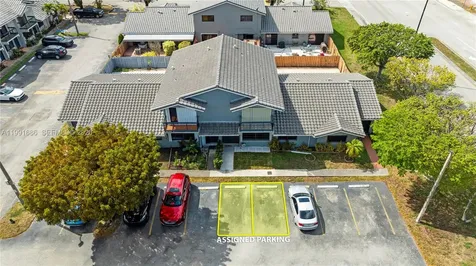 10908 NW 7th Street Miami FL 33172