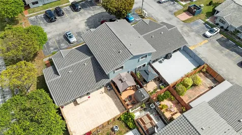 10908 NW 7th Street Miami FL 33172