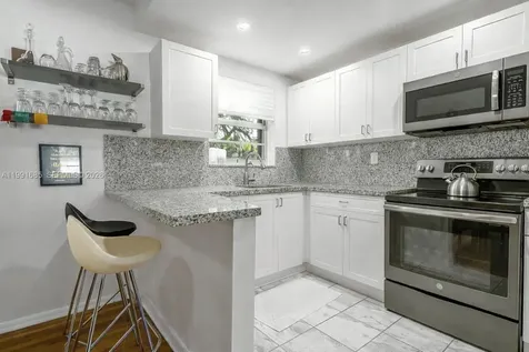 5565 SW 80th Street Miami FL 33143
