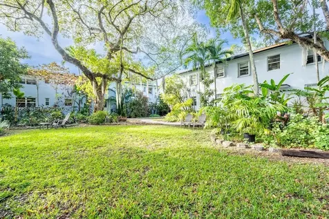 5565 SW 80th Street Miami FL 33143