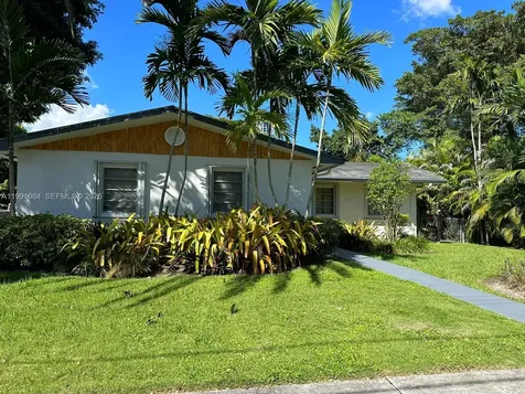 3755 Oak Avenue Miami FL 33133