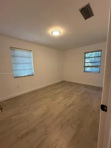 3755 Oak Avenue Miami FL 33133