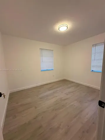 3755 Oak Avenue Miami FL 33133