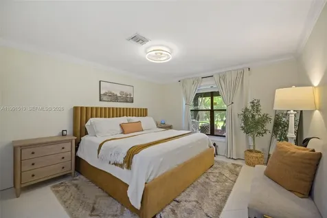 6183 Pine Tree Lane Unit B Tamarac FL 33319