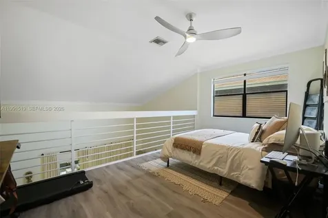 6183 Pine Tree Lane Unit B Tamarac FL 33319