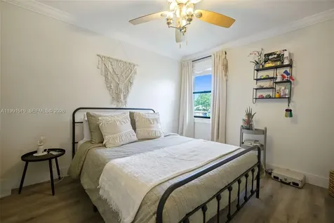 6183 Pine Tree Lane Unit B Tamarac FL 33319