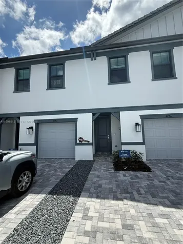 4286 Efendi Drive Lantana FL 33462