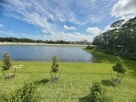 4286 Efendi Drive Lantana FL 33462