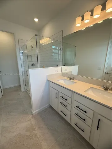 4286 Efendi Drive Lantana FL 33462