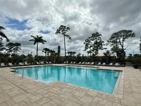 4286 Efendi Drive Lantana FL 33462
