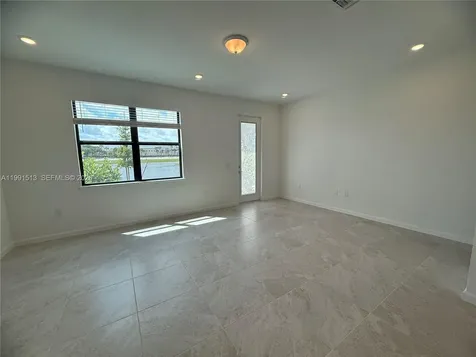 4286 Efendi Drive Lantana FL 33462