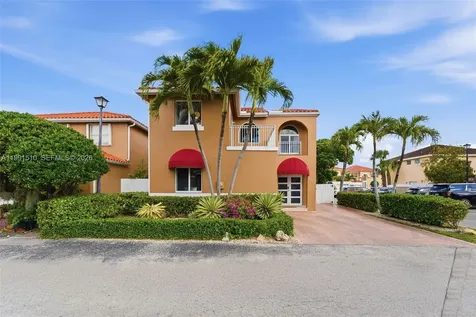 8657 NW 2nd Street Miami FL 33126