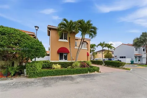 8657 NW 2nd Street Miami FL 33126
