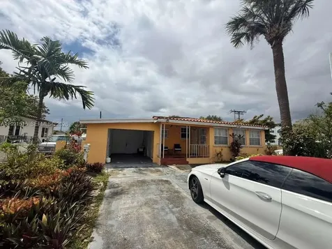 4470 W 1st Avenue Hialeah FL 33012