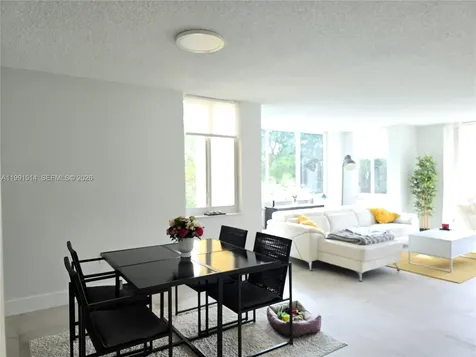 17890 W Dixie Highway North Miami Beach FL 33160