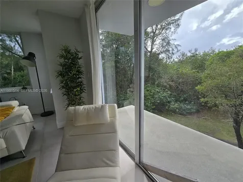 17890 W Dixie Highway North Miami Beach FL 33160
