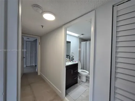 17890 W Dixie Highway North Miami Beach FL 33160