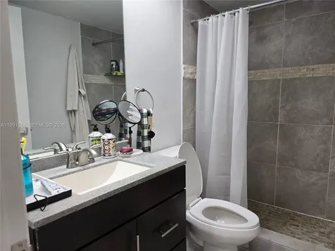 17890 W Dixie Highway North Miami Beach FL 33160