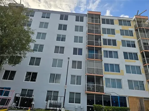 17890 W Dixie Highway North Miami Beach FL 33160