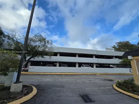 17890 W Dixie Highway North Miami Beach FL 33160