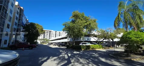 17890 W Dixie Highway North Miami Beach FL 33160