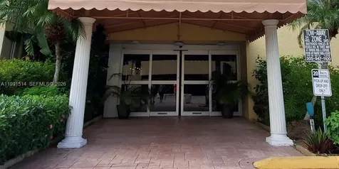 17890 W Dixie Highway North Miami Beach FL 33160
