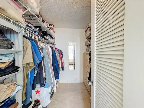400 SE 10th Street Deerfield Beach FL 33441