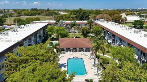 400 SE 10th Street Deerfield Beach FL 33441