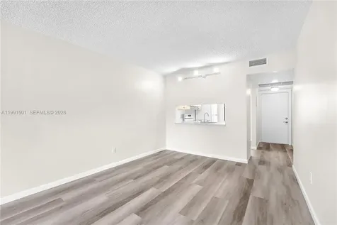 7668 SW 152nd Avenue Miami FL 33193