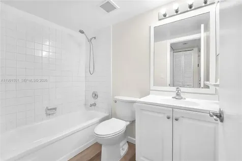 7668 SW 152nd Avenue Miami FL 33193